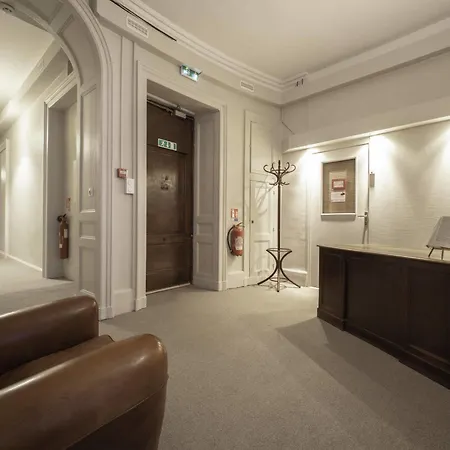 Vaubecour - Centre Ainay - Perrache Hotel 2*