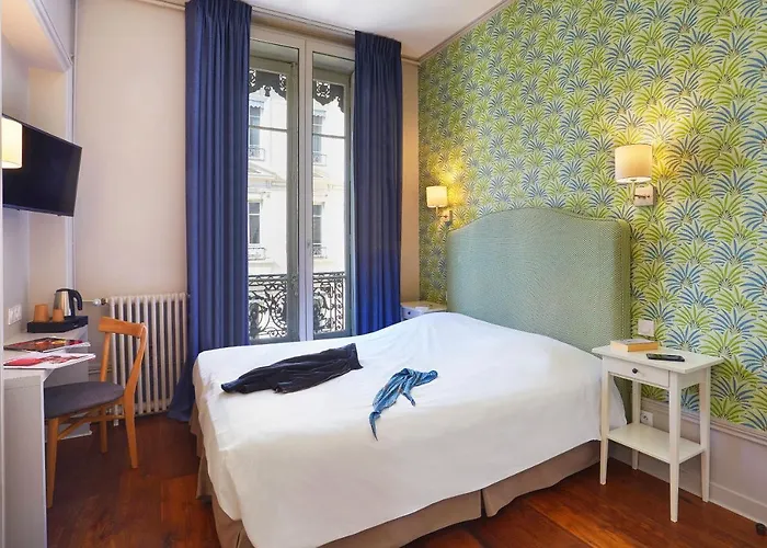 Vaubecour - Centre Ainay - Perrache Hotel 2*