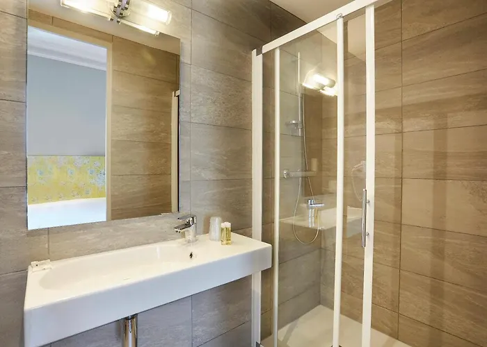 Vaubecour - Centre Ainay - Perrache Otel 2*