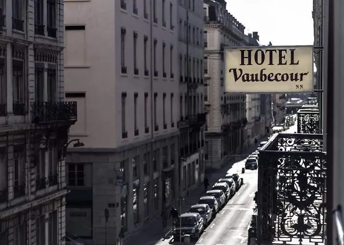 Vaubecour - Centre Ainay - Perrache 2*