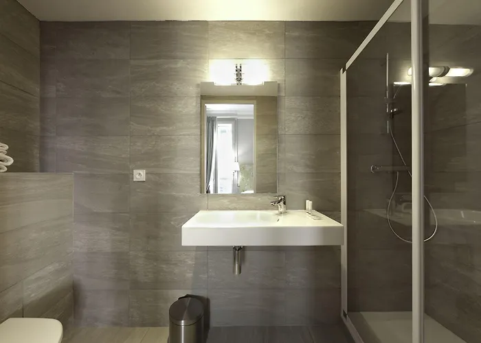 Vaubecour - Centre Ainay - Perrache Hotel 2*